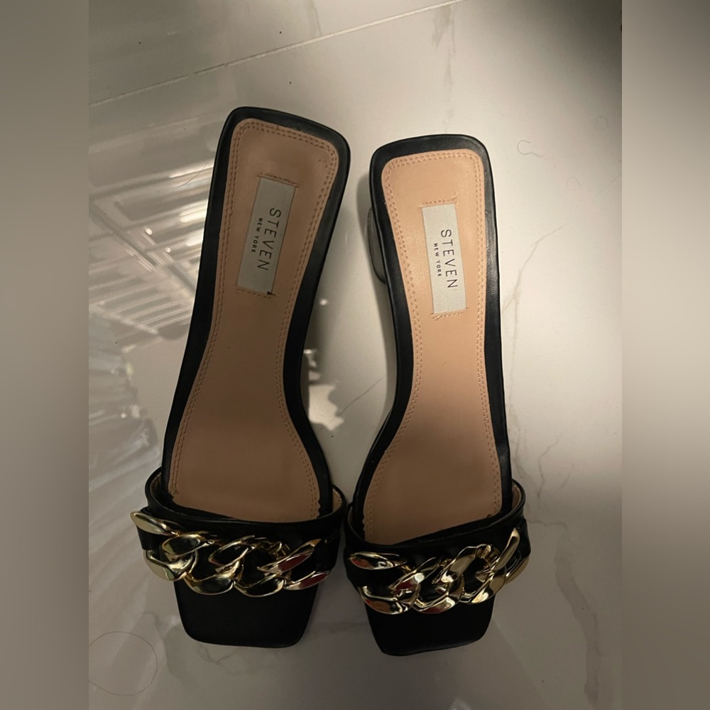 Women’s Steve Madden heel sandal